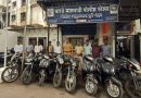 दुचाकी चोरीचा पर्दाफाश : वारजे पोलिसांचा गुन्हेगारांवर वचक, अल्पवयीनाकडून १० मोटारसायकली जप्त.