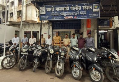 दुचाकी चोरीचा पर्दाफाश : वारजे पोलिसांचा गुन्हेगारांवर वचक, अल्पवयीनाकडून १० मोटारसायकली जप्त.